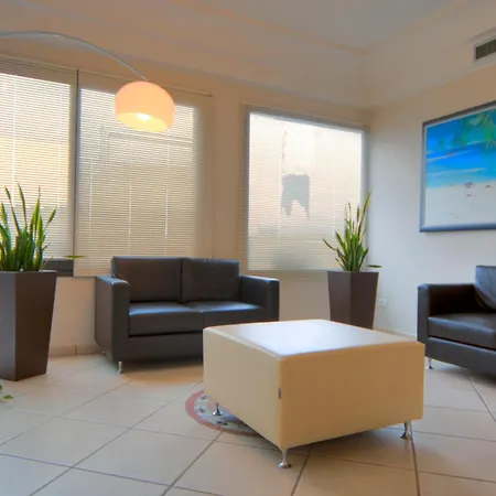 Aparthotel Divina 3*