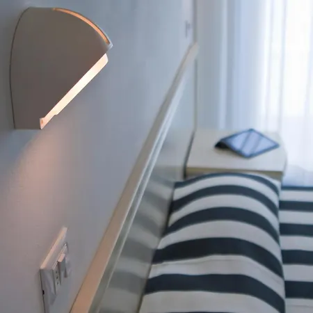 Aparthotel Divina 3*