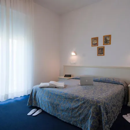 Aparthotel Divina